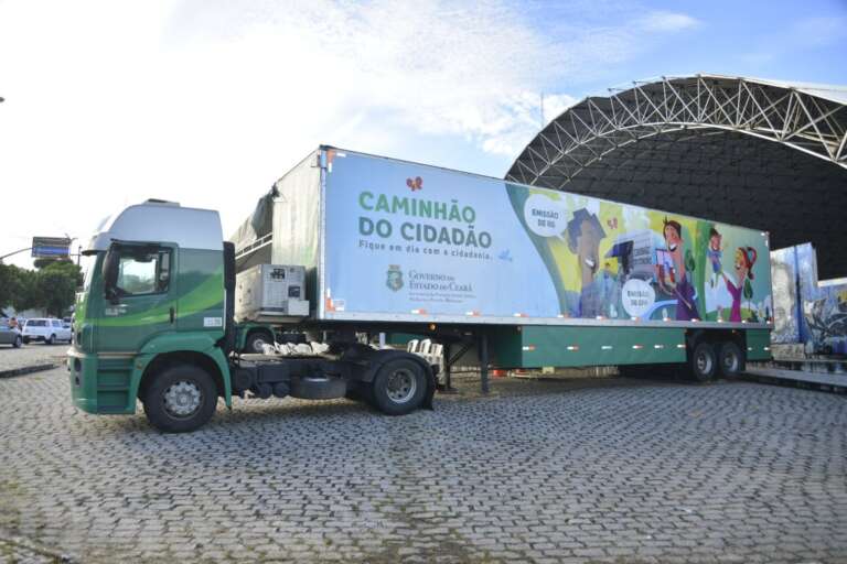 Caminhão do Cidadão oferta serviços em Fortaleza, Crateús, Poranga e Jaguaribe