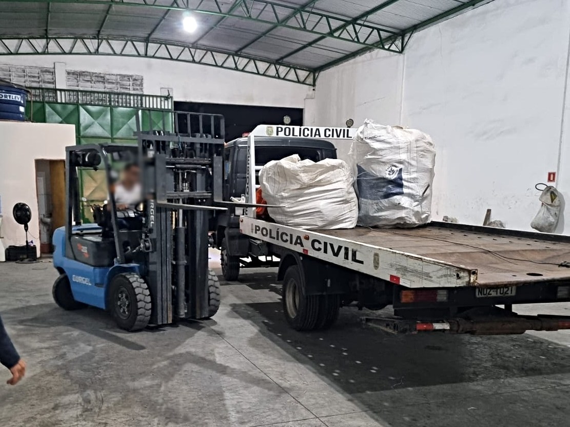 Polícia Civil apreende cerca de quatro toneladas de equipamentos de cobre de origem ilícita em Maracanaú