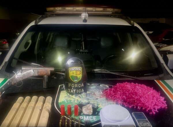 Polícia Militar apreende arma de fogo, drogas e munições em Caucaia