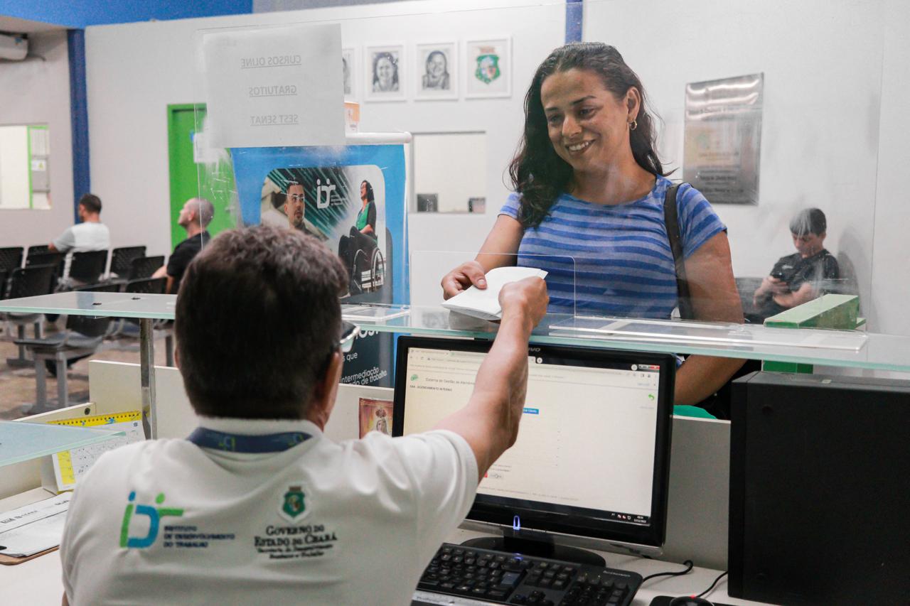 IDT/Sine inicia a semana com 3.041 vagas ofertadas