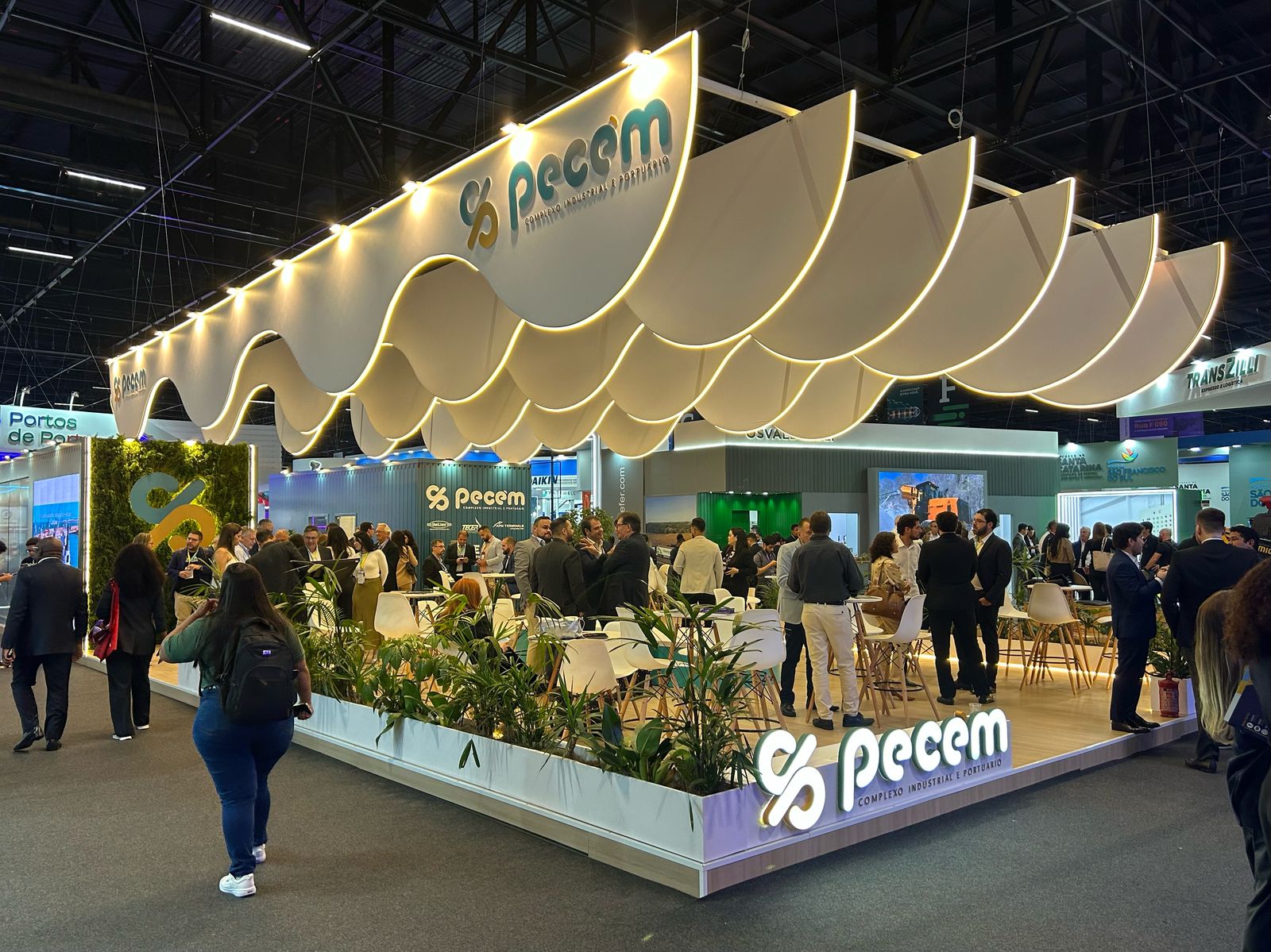 Complexo do Pecém destaca papel estratégico do Ceará na maior feira de logística da América Latina