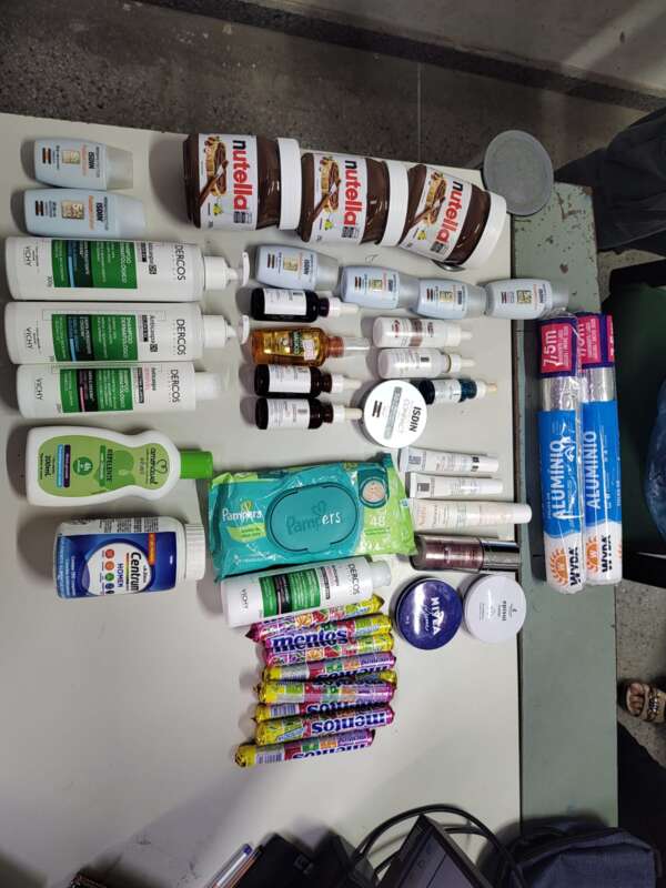 Em Iguatu, PMCE prende quatro venezuelanos por furto em farmácia