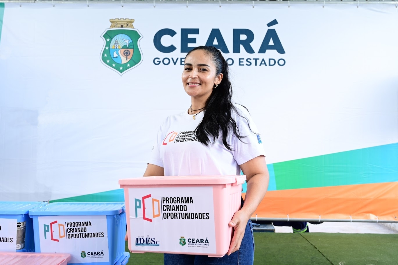 Governo do Ceará entrega certificados e kits instrumentais para alunos de Itapipoca e Morrinhos