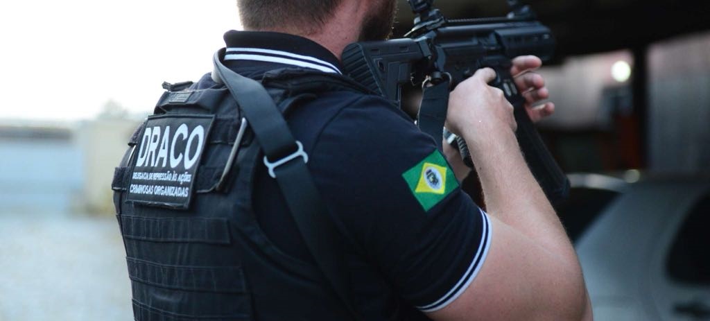 PCCE prende suspeito de extorsão e ataque a provedor de internet em Caucaia