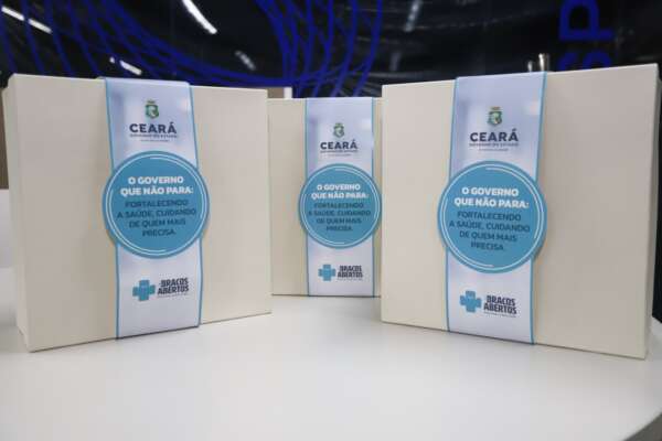 Governo do Ceará inicia distribuição de 909 kits de pré-natal para as Unidades Básicas de Saúde