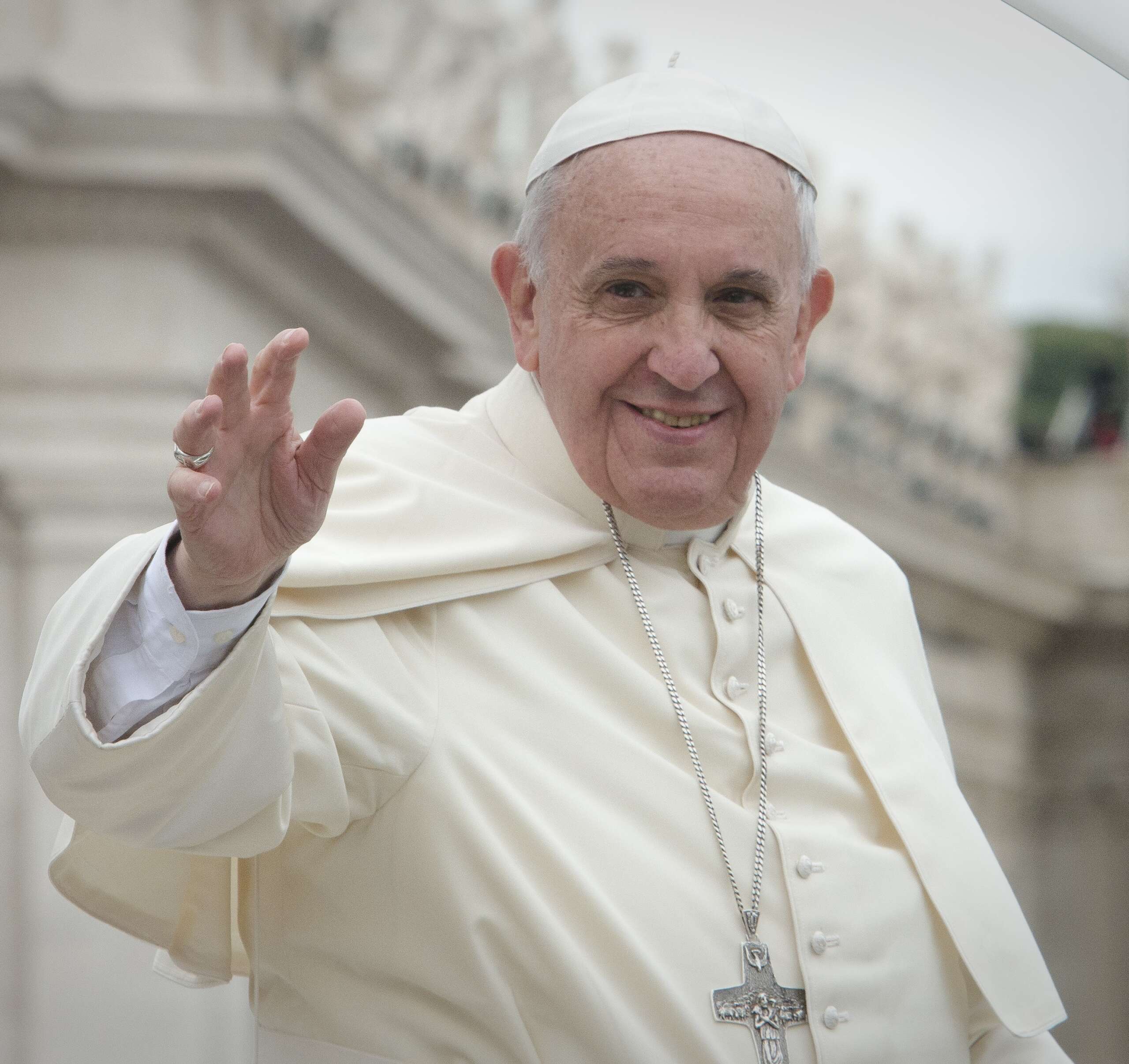 Governo do Ceará decreta luto de sete dias pela morte do Papa Francisco