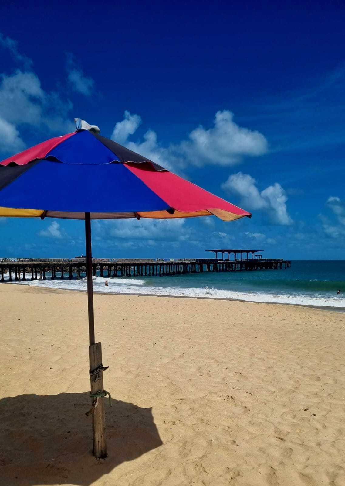 Praia de Iracema e mais 38 trechos do litoral cearense estão próprios para banho