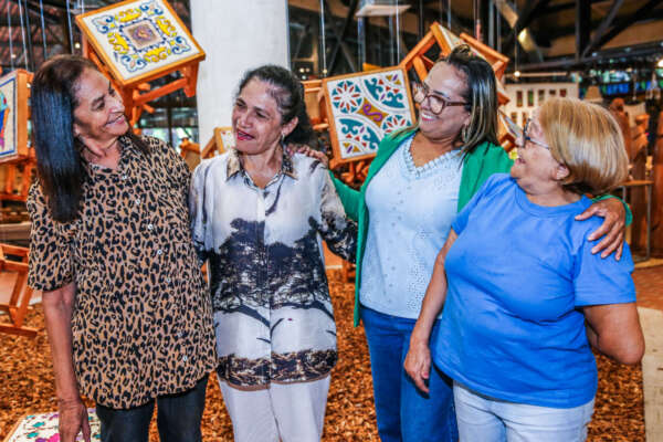Artesãs cearenses levam a diversidade do bordado a São Paulo, na Feira Rosenbaum