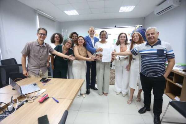 Programa nacional vai impulsionar uso da tecnologia em escolas indígenas cearenses