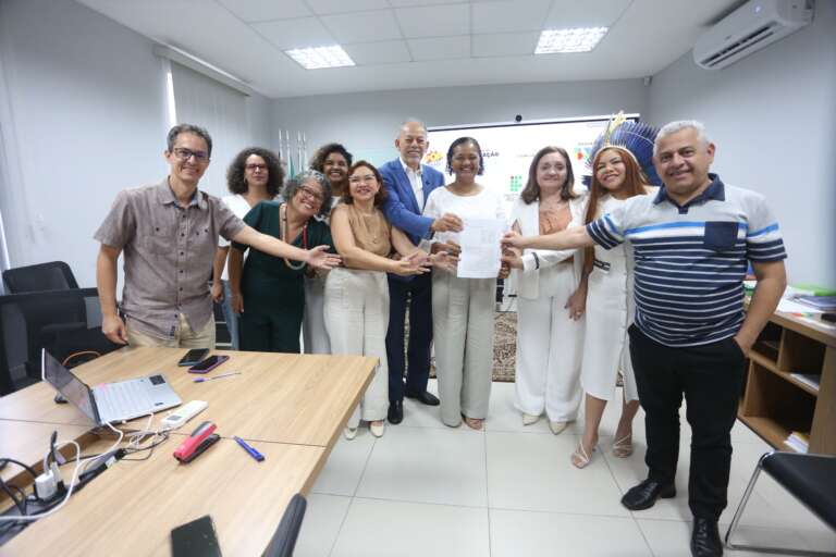 Programa nacional vai impulsionar uso da tecnologia em escolas indígenas cearenses