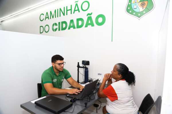 Caminhão do Cidadão leva serviços a Fortaleza e interior