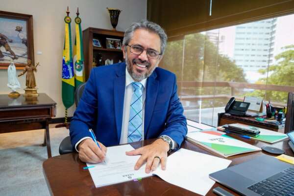 Governo do Ceará anuncia chamamento dos 17 aprovados em concurso da Semace