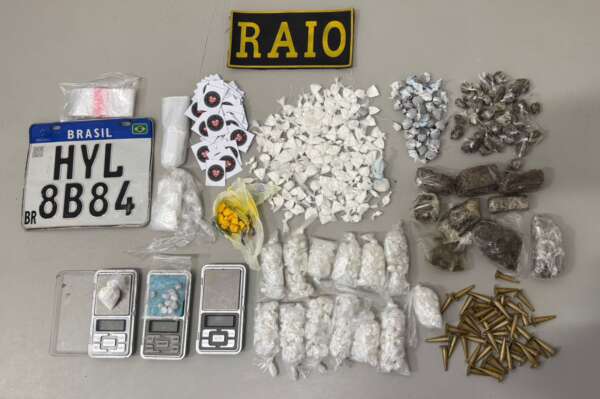 Ação da Polícia Militar resulta na apreensão de drogas no Bom Jardim