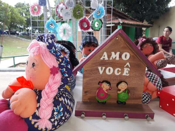 Feira Flor e Artesanato oferece opções de presentes para os namorados