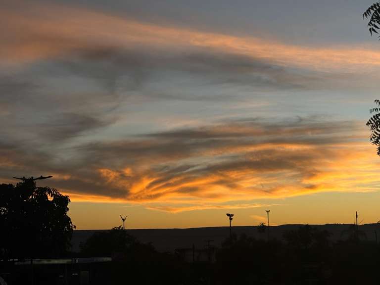 Semana começa com tempo estável no Ceará, mas há chance de chuvas isoladas em algumas regiões