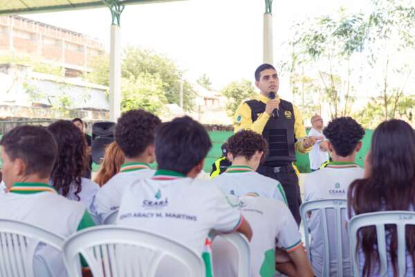 Detran-CE realiza palestra educativa para alunos da rede pública de ensino em Santa Quitéria