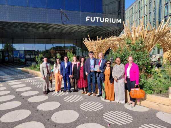 Secitece integra comitiva brasileira na Alemanha para cooperação na área de Paleontologia