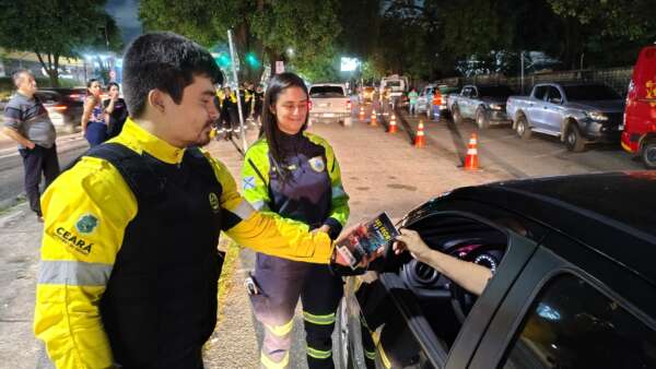 Detran e AMC realizam blitz educativa alusiva aos 17 anos da Lei Seca