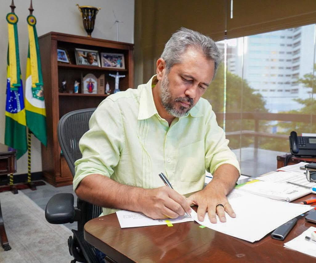 Governador Elmano de Freitas autoriza repasse de recursos para construção de nova delegacia em Boa Viagem