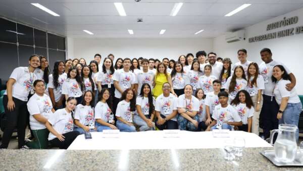 Seduc promove encontro com lideranças jovens regionais para fortalecer atuação dos grêmios