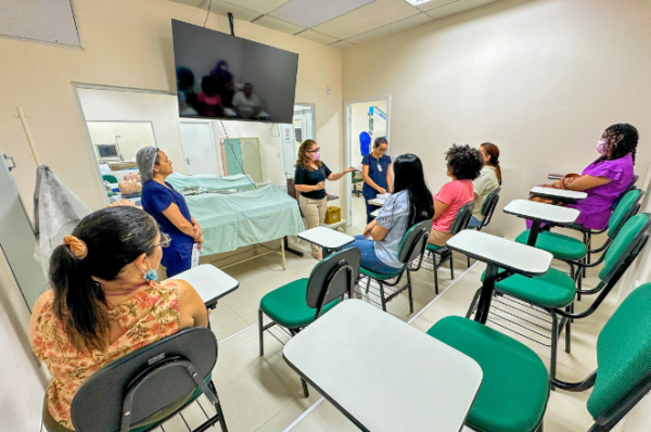 Escutar, acolher e orientar: capacitação une teoria e prática sobre amamentação no HGF