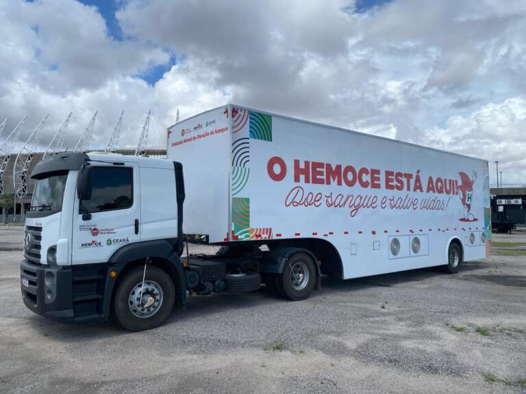 Unidade Móvel do Hemoce chega a mais um shopping em Fortaleza; ação itinerante ocorre até domingo (29)