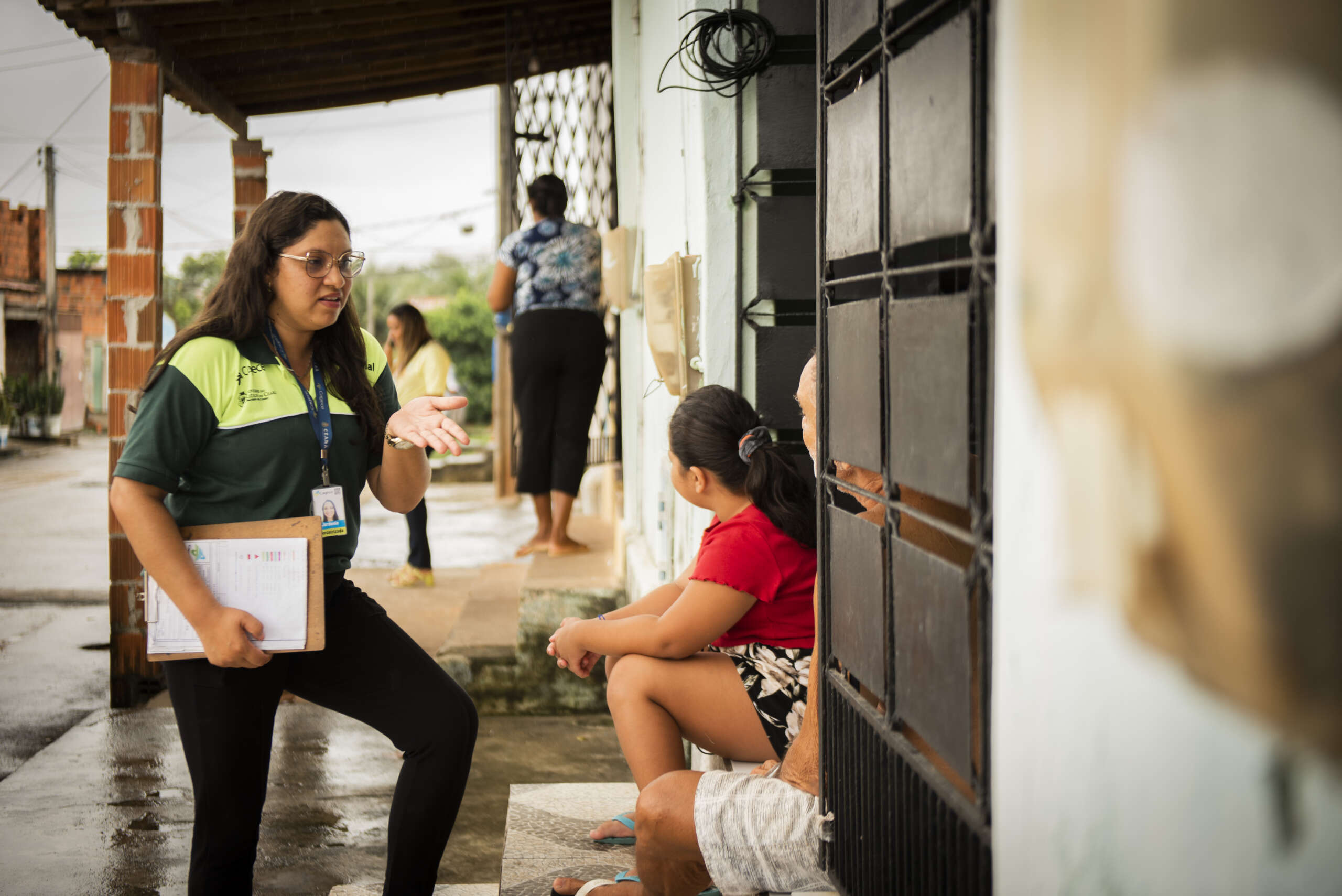 Equipes sociais da Cagece realizam pesquisa socioeconômica em Quixadá