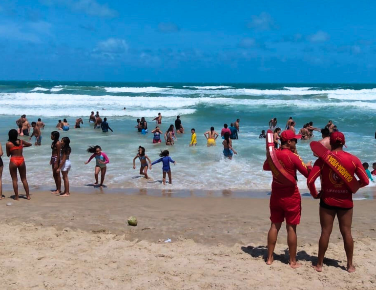 Vai à praia? Saiba como evitar afogamentos e como proceder em caso de acidentes na água