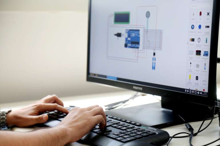 Governo do Ceará oferta cursos profissionalizantes gratuitos de férias nos CVTs