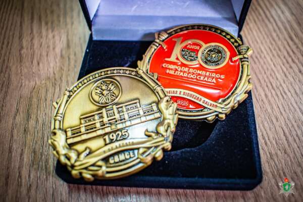 Moeda do Centenário eterniza 100 anos do Corpo de Bombeiros Militar do Ceará
