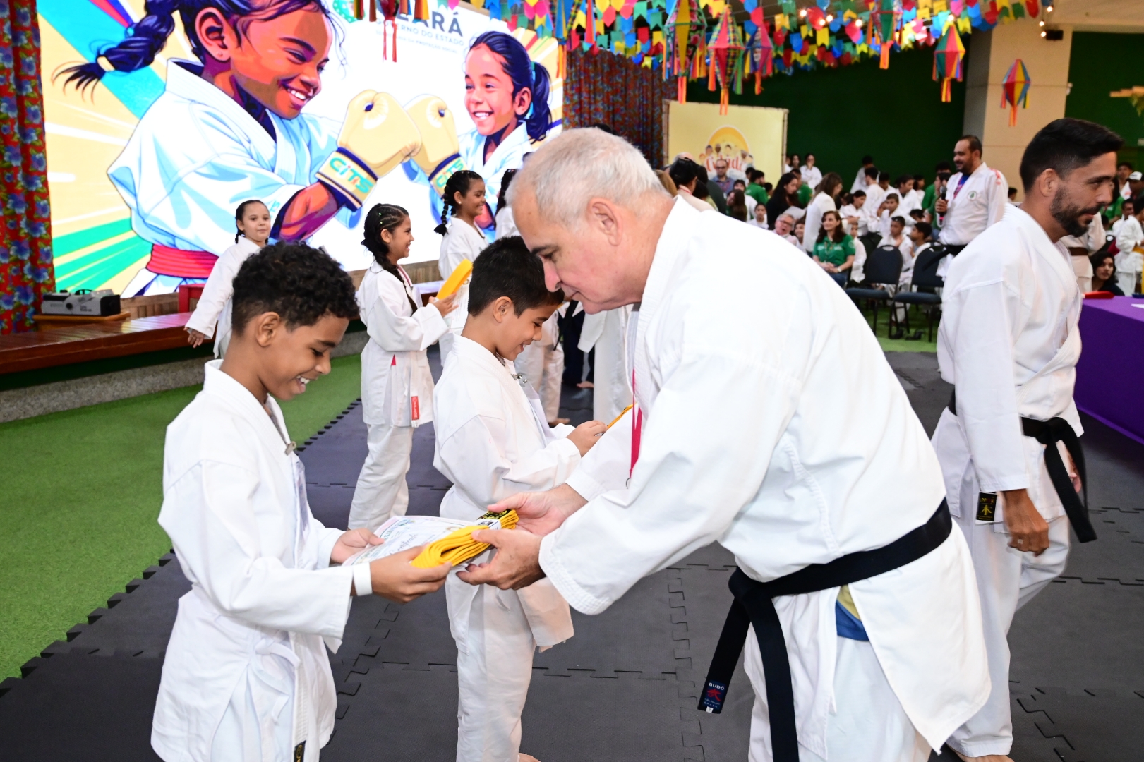 Cidade Mais Infância sedia celebração dos 15 anos dos CITS com cerimônia de troca de faixas no karatê