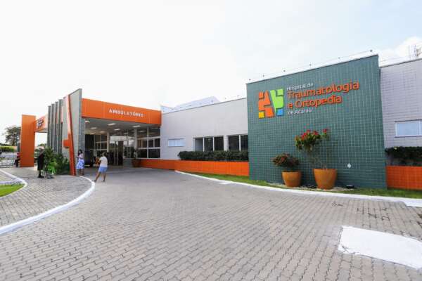 Com investimento estadual superior a R$ 11 milhões, população de Acaraú ganha hospital especializado em traumatologia e ortopedia
