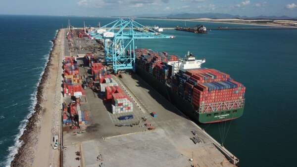 Porto do Pecém encerra primeiro semestre com aumento de 38% na movimentação de contêineres e de 10% na movimentação geral