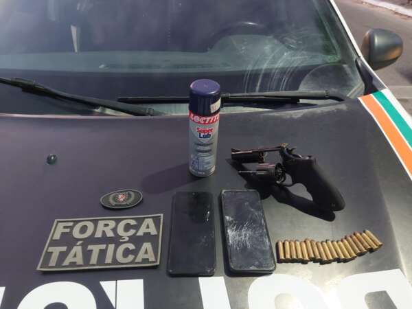 PMCE apreende revólver e prende homem por porte ilegal de arma em Maranguape