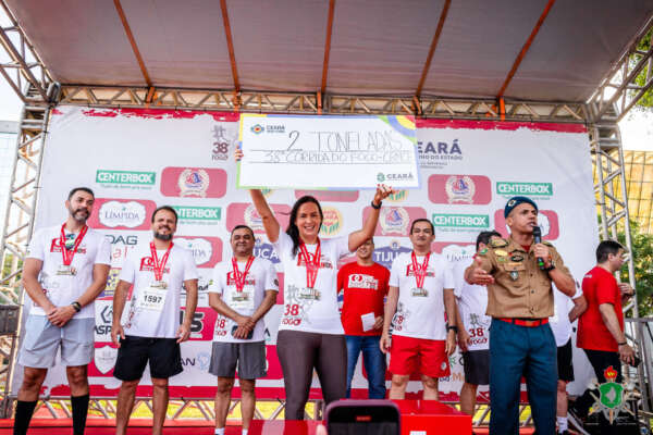 Em edição especial do centenário do CBMCE, 38ª Corrida do Fogo reúne mais de 1.800 atletas e arrecada duas toneladas de alimentos
