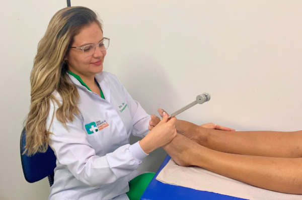 Centro Integrado de Diabetes e Hipertensão previne amputações com educação em saúde e avaliação de neuropatia