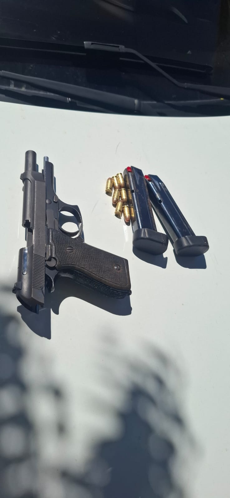 Com apoio da Coin/SSPDS, PMCE prende homem com pistola e munições na Capital