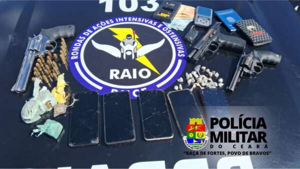 Em ação da Pacatuba, PMCE prende cinco suspeitos com armas, drogas e dinheiro