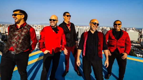 Fortaleza celebra o “Beatles Day” neste domingo (06) no Cineteatro São Luiz, com a banda Bulldogs Ballad