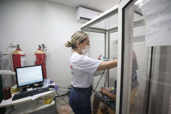 Saúde cearense ganha reforço de 64 médicos por meio do programa Agora tem Especialistas, do Governo Federal