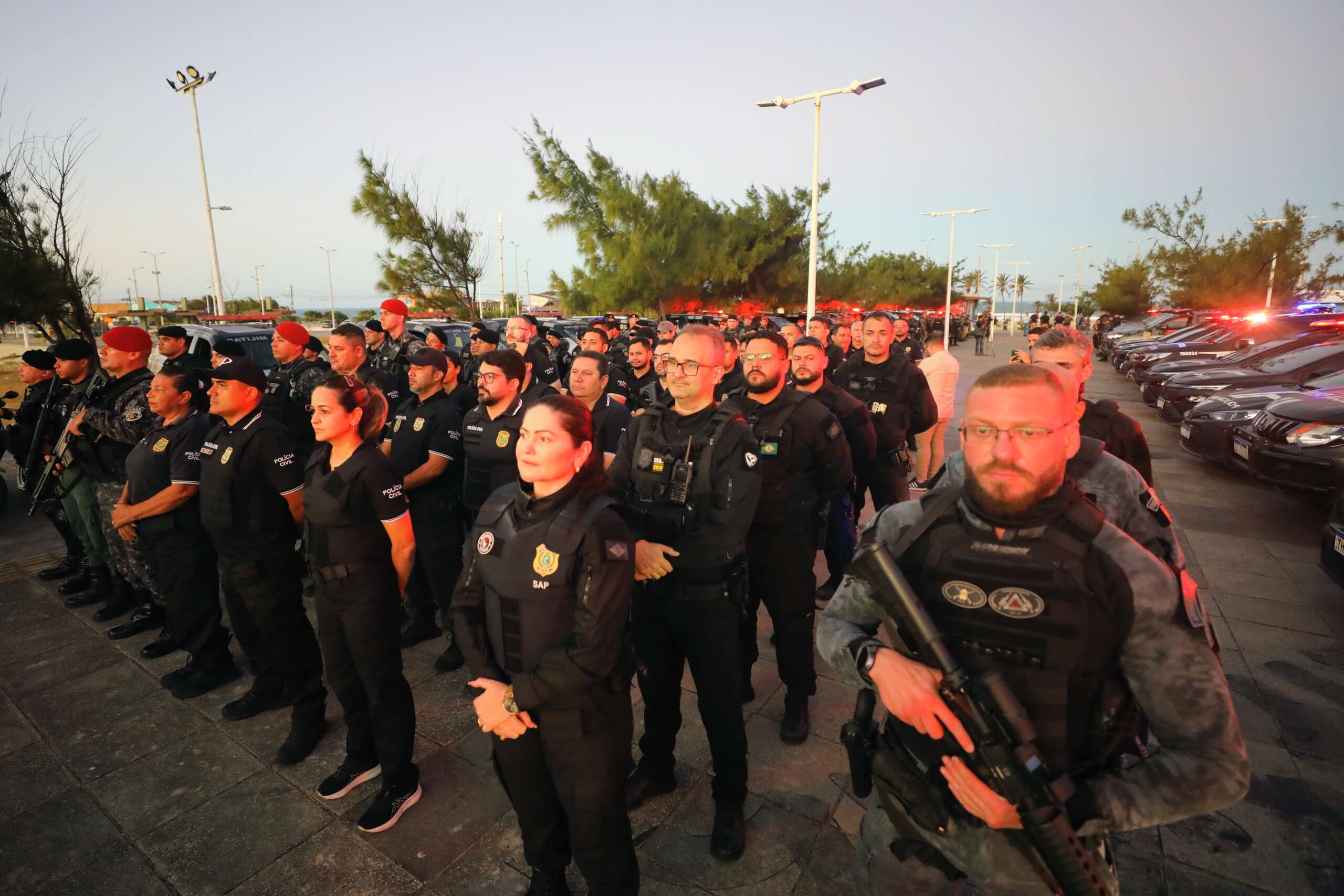 Governo do Ceará reforça segurança na capital e interior com mais de 750 policiais nas ruas