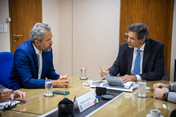 Em reunião com ministro Haddad, governador Elmano apresenta propostas para apoiar produtores cearenses afetados pelo tarifaço dos EUA