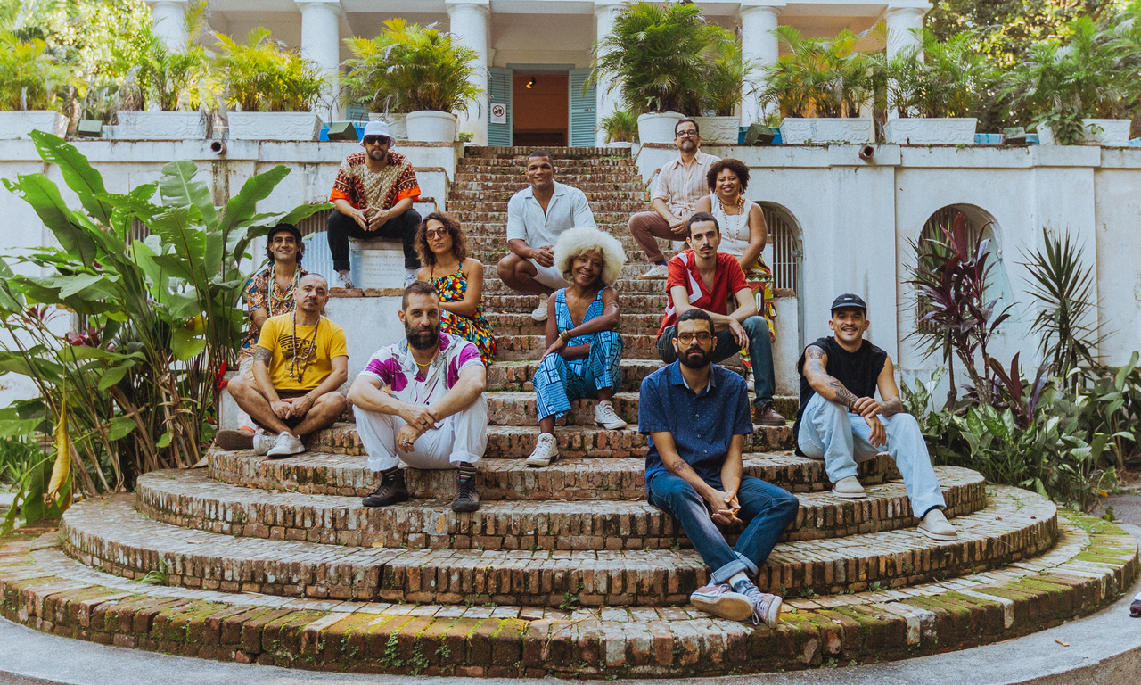 Festival For Rainbow, Mateus Fazeno Rock e exposição fotográfica são destaques da semana no Dragão do Mar