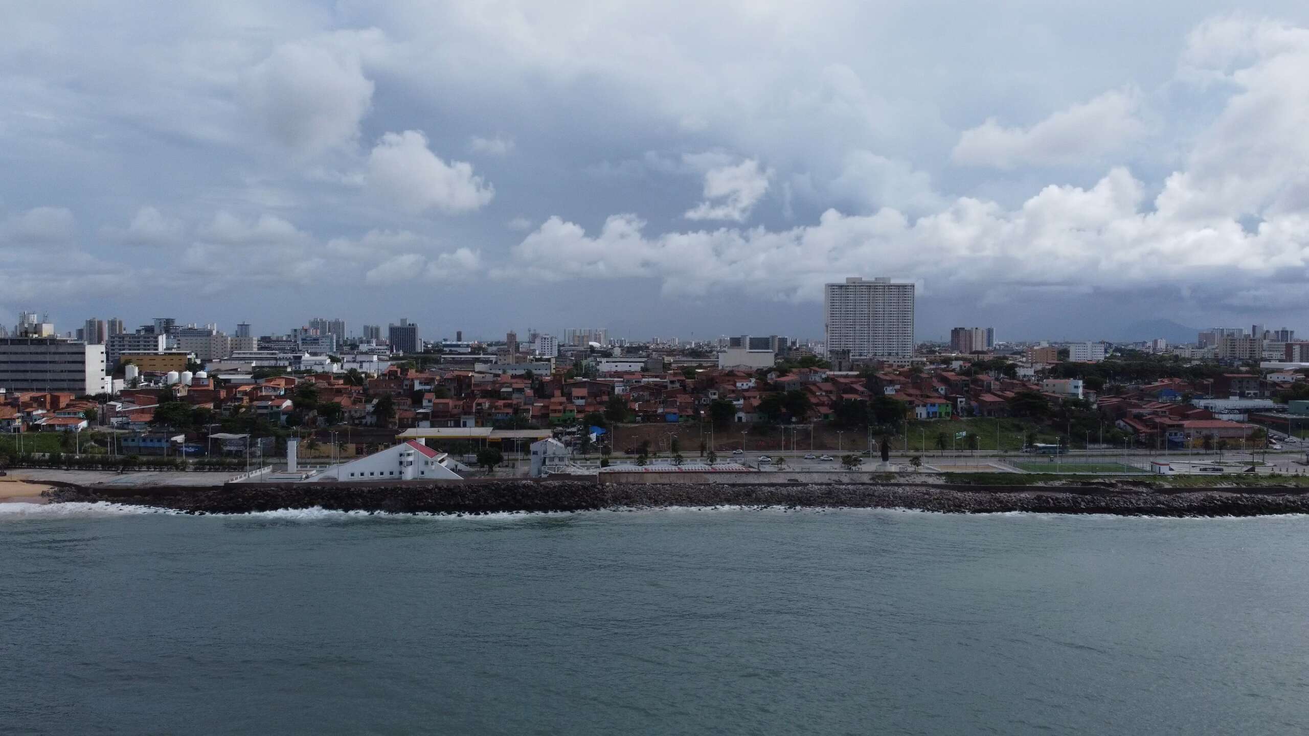 Roda de conversa debate a preservação das memórias coletivas nas comunidades de Fortaleza