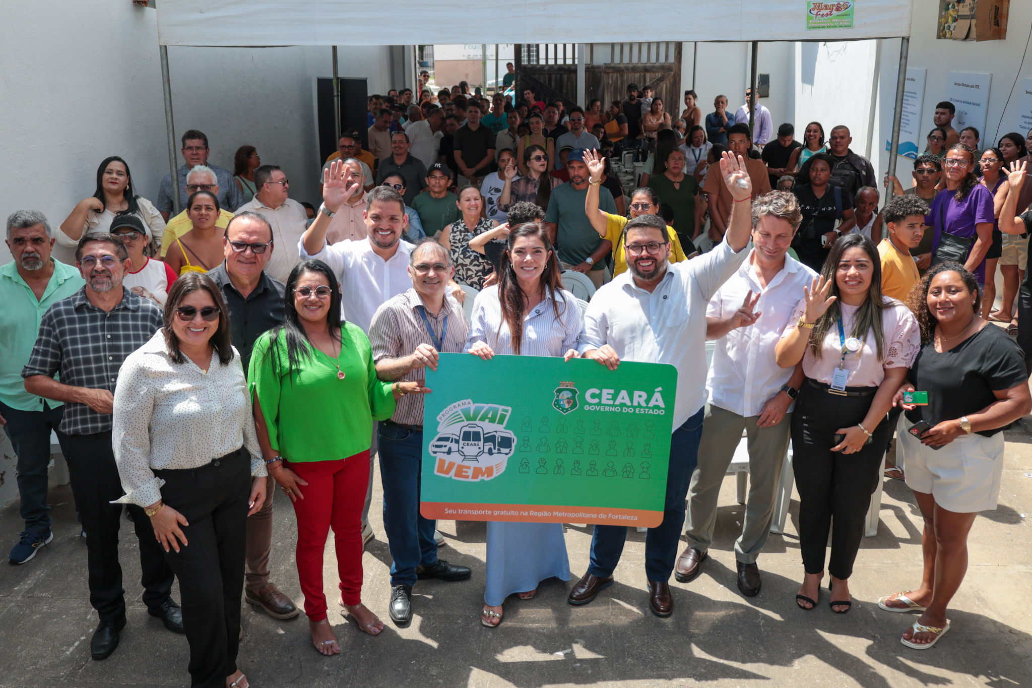 Transporte gratuito e emprego: Caravana VaiVem Trabalhador chega a Paracuru com pacote de benefícios