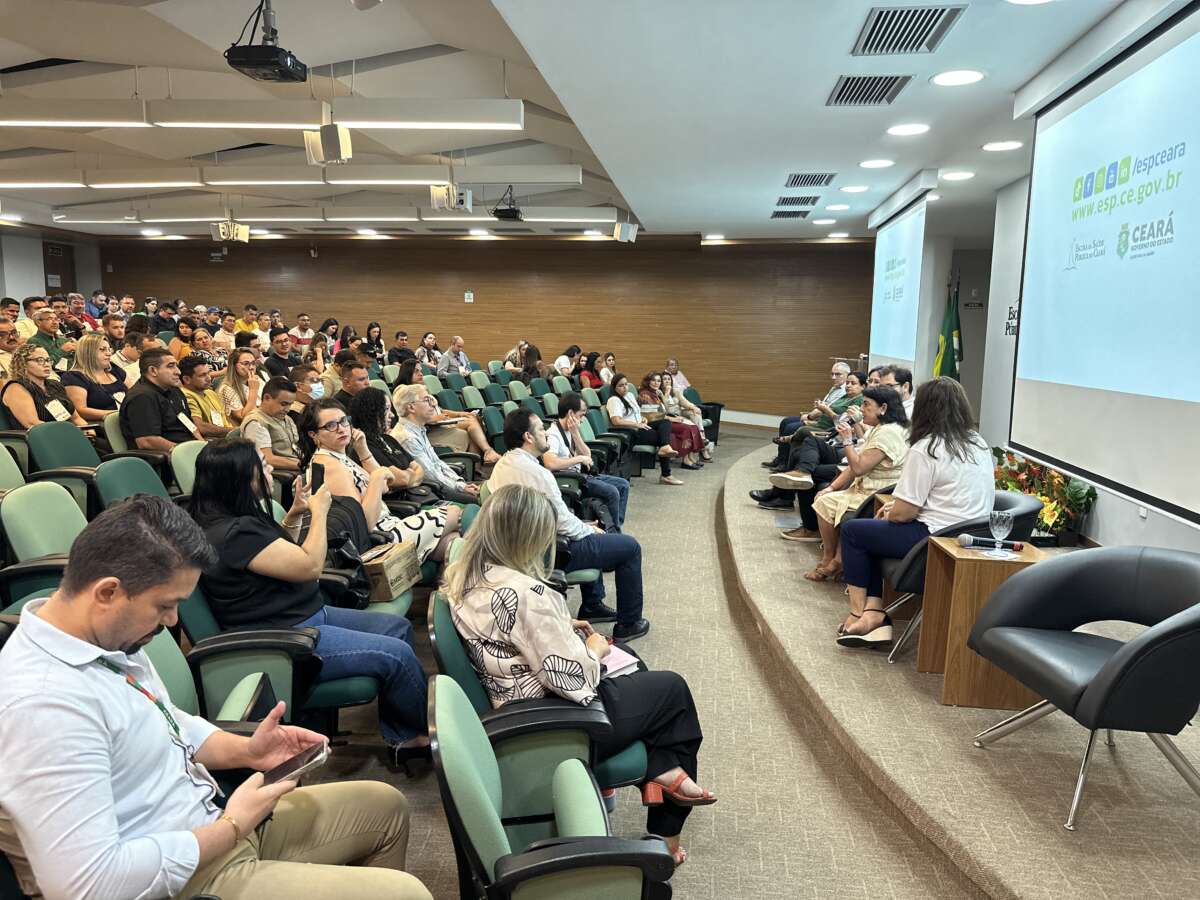 ESP-CE e Sesa reúnem profissionais de saúde para atualização e prevenção contra emergências sanitárias