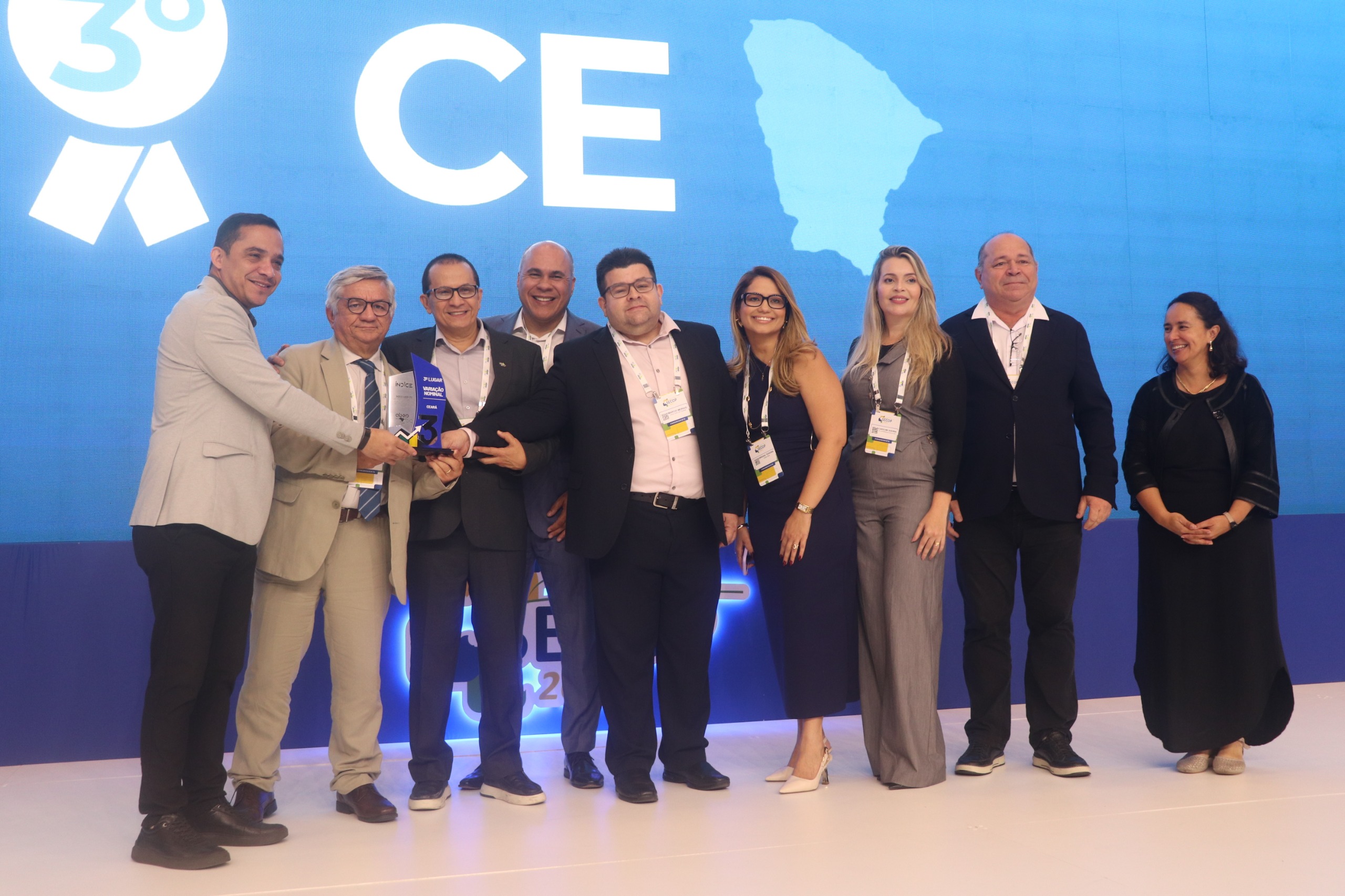 Ceará recebe prêmio nacional por avanços nos serviços públicos digitais