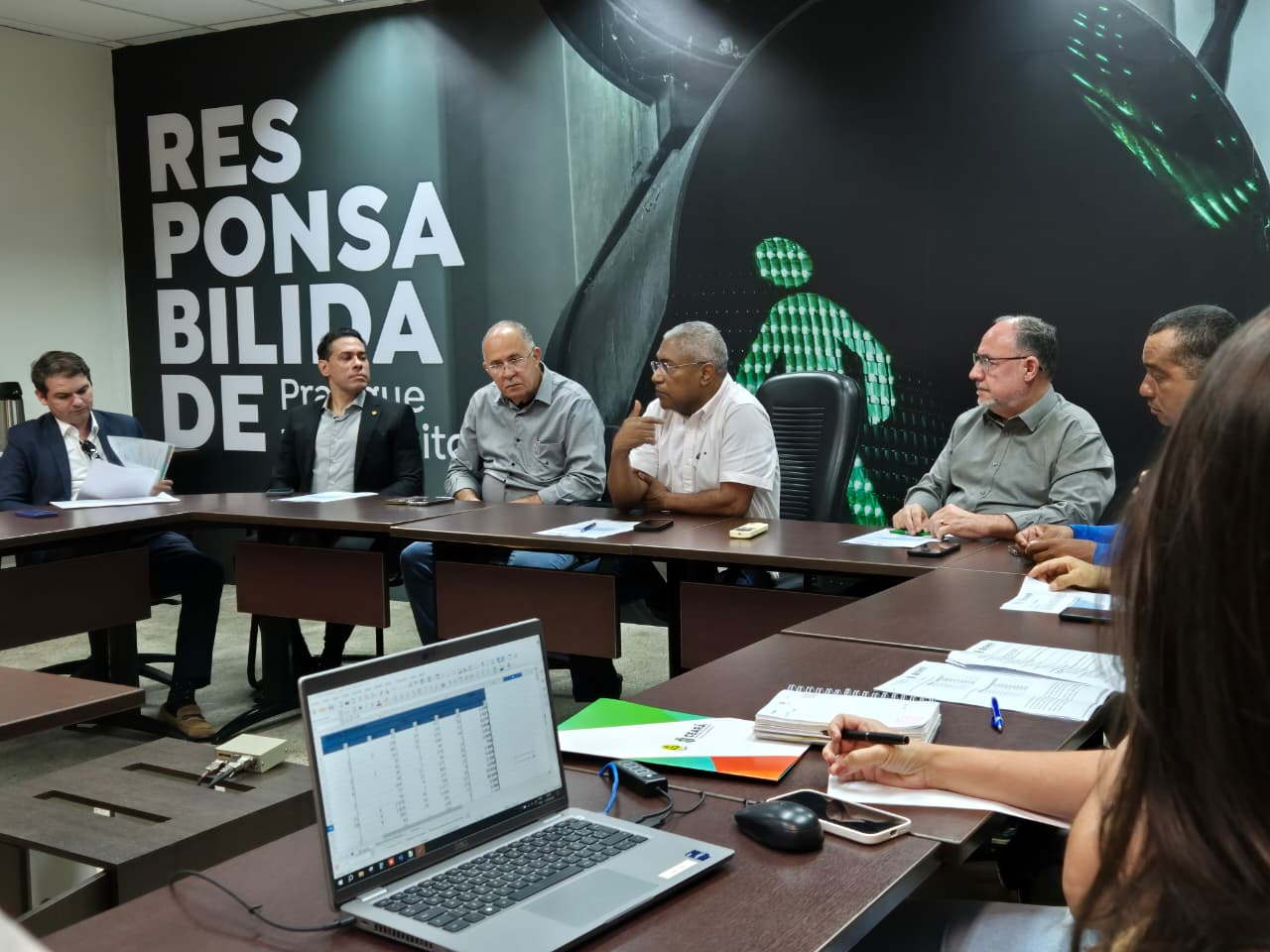 Detran-CE e entidades debatem estratégias para melhorias na segurança viária de motociclistas