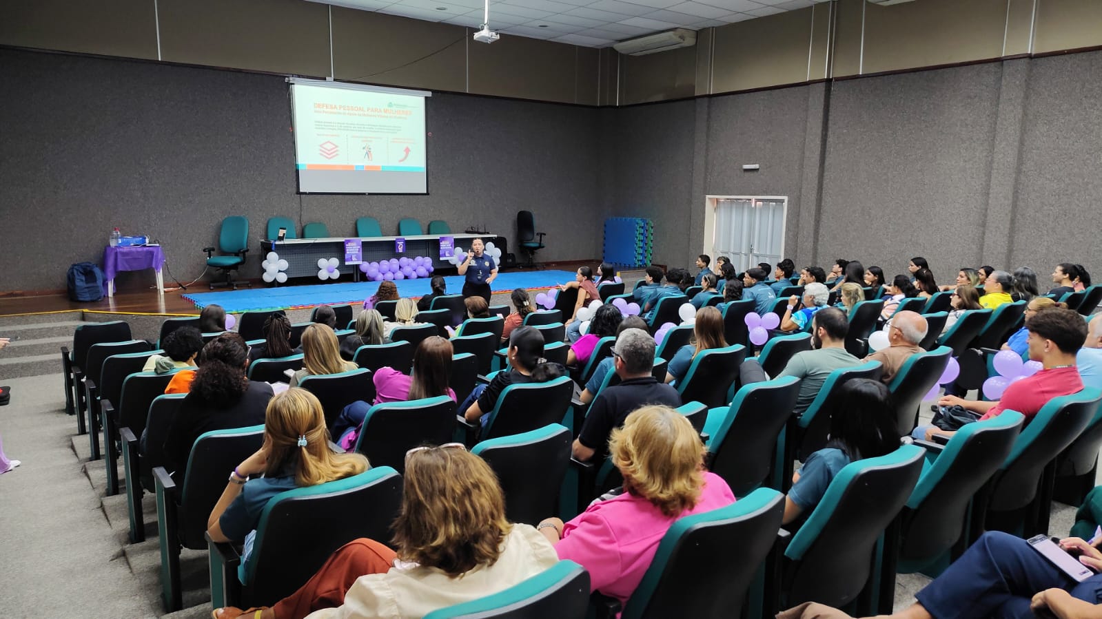 Detran-CE sedia evento alusivo ao mês de conscientização e combate à violência contra a mulher