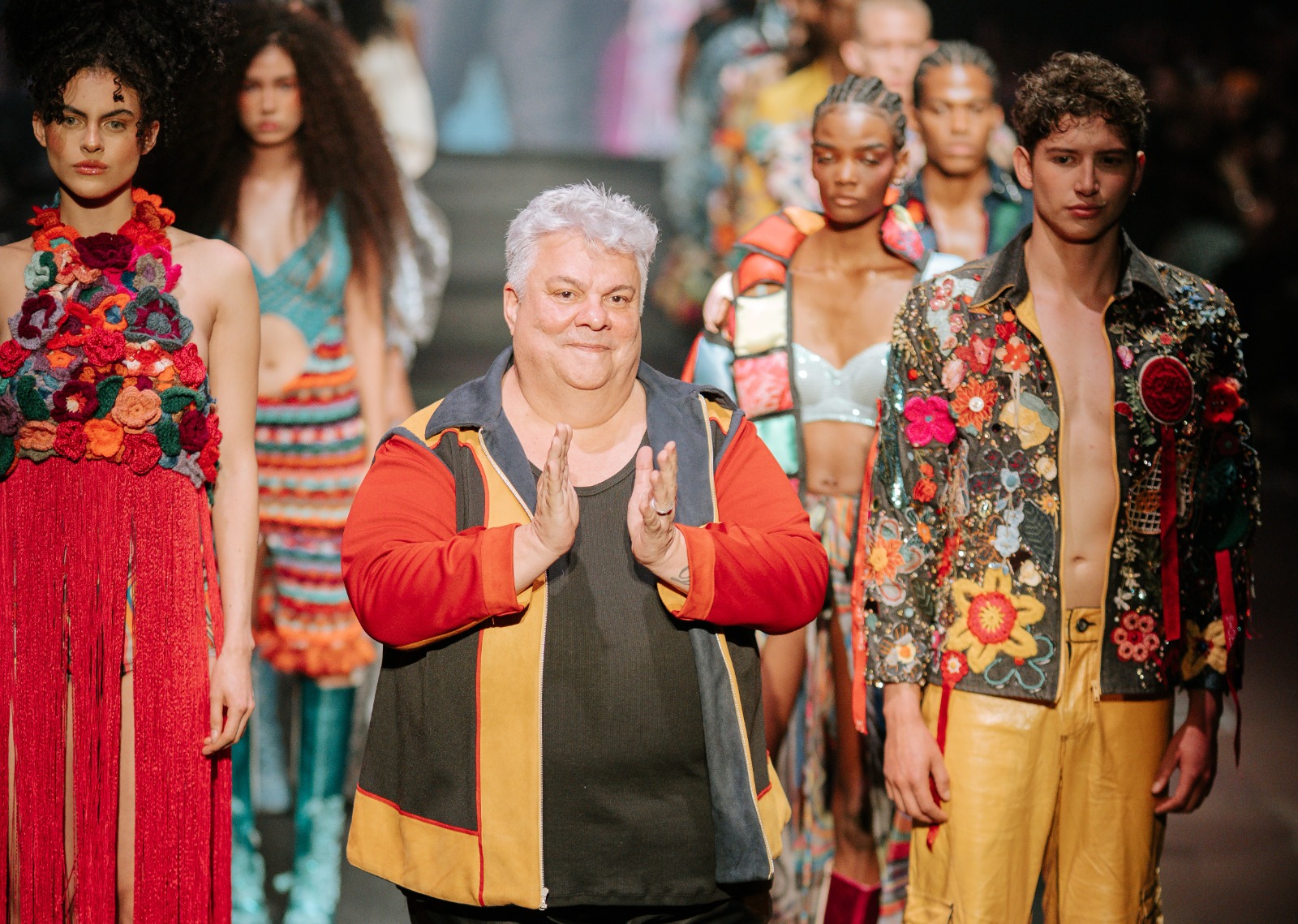 Coleção “Mosaico” de Kallil Nepomuceno e Cagece inicia circuito nacional de moda em Porto Alegre